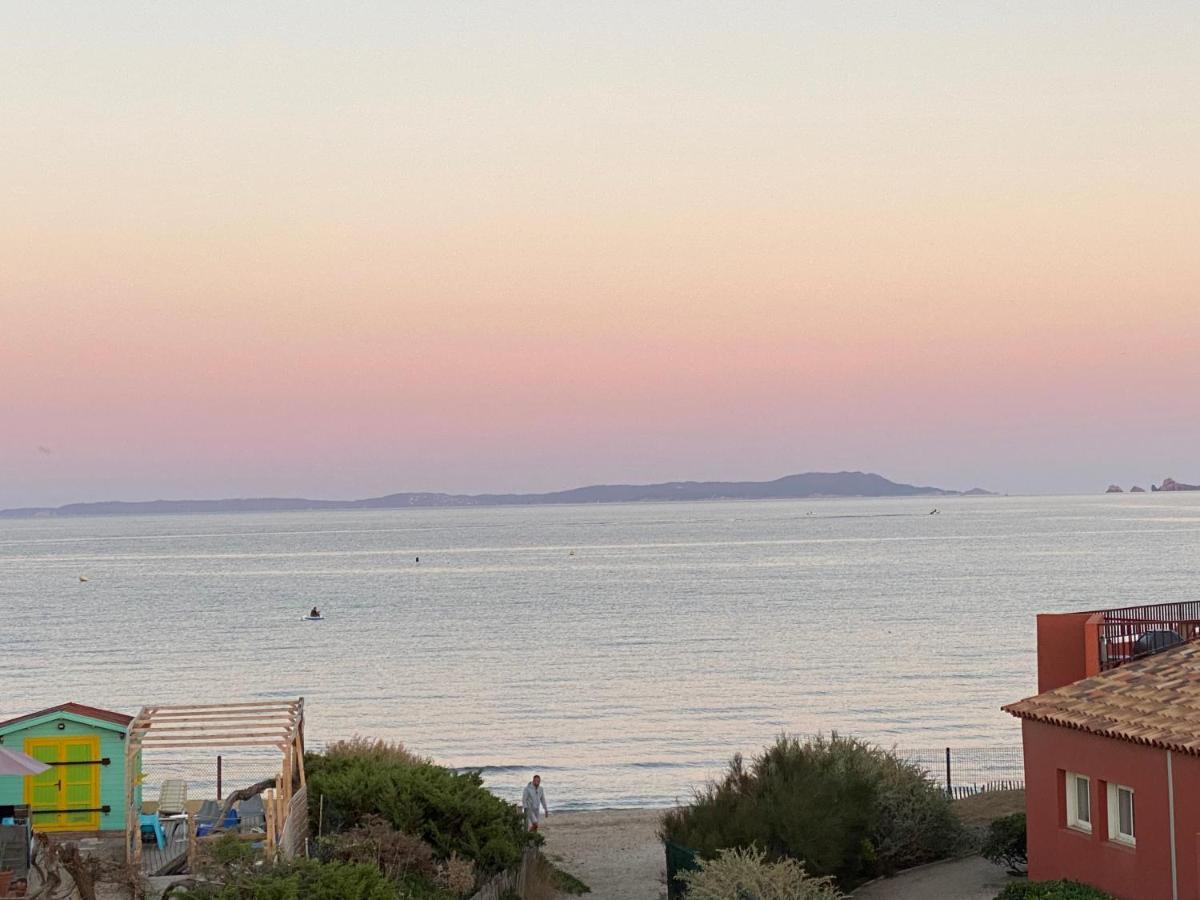 A Quelques Pas De La Mer La Capte Hyères Esterno foto